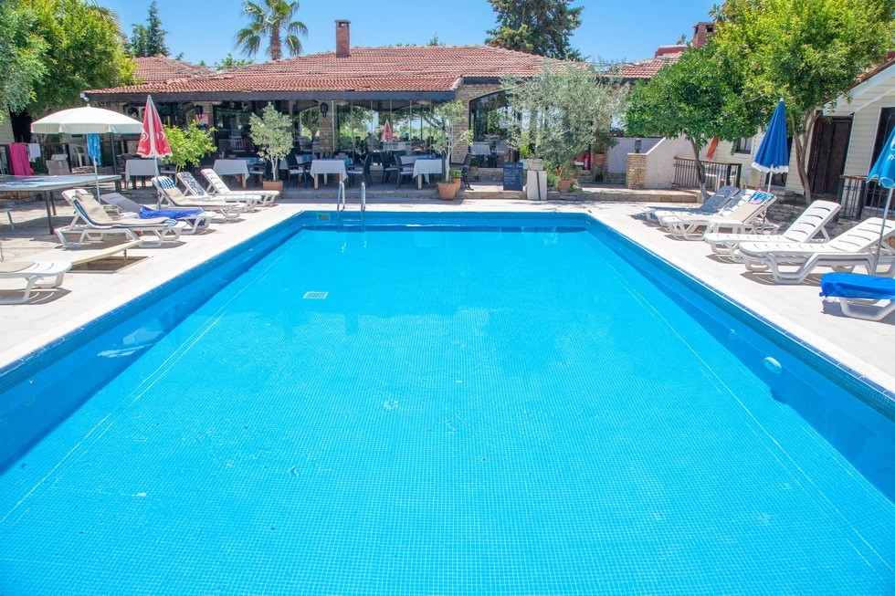 LEDA BEACH HOTEL