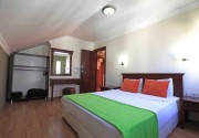 SUNLIGHT GARDEN HOTEL