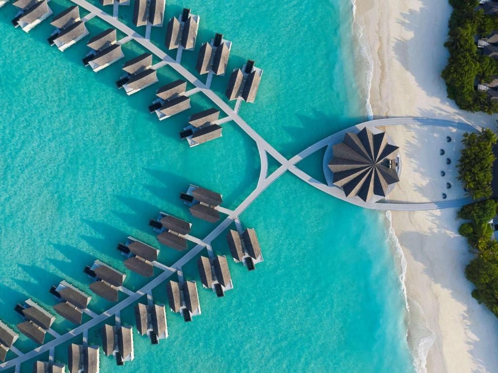 MOVENPICK RESORT KUREDHIVARU MALDIVES