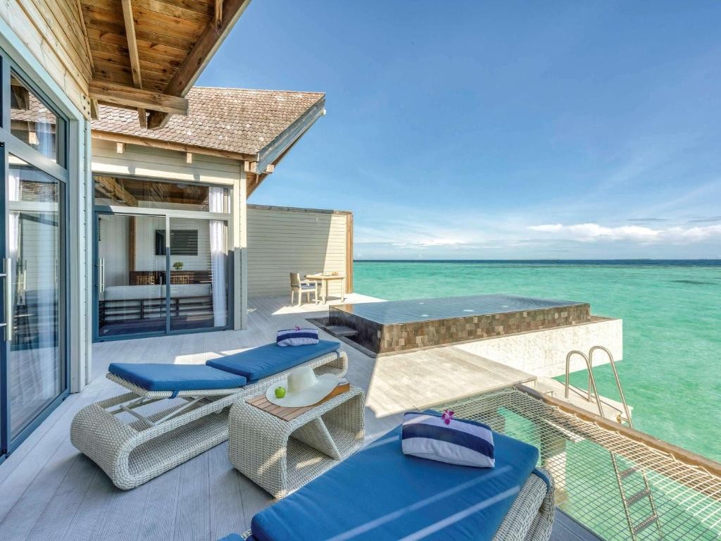 MOVENPICK RESORT KUREDHIVARU MALDIVES