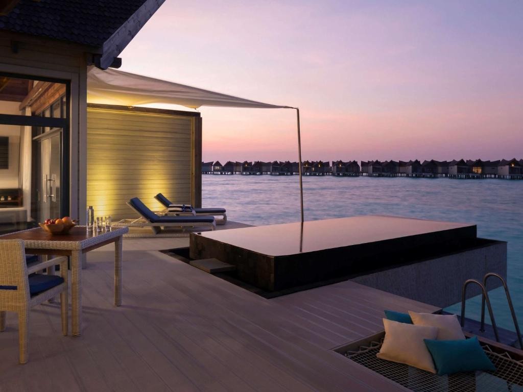 MOVENPICK RESORT KUREDHIVARU MALDIVES