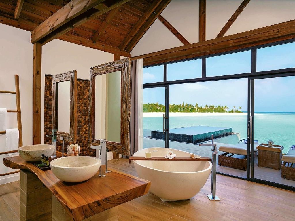 MOVENPICK RESORT KUREDHIVARU MALDIVES