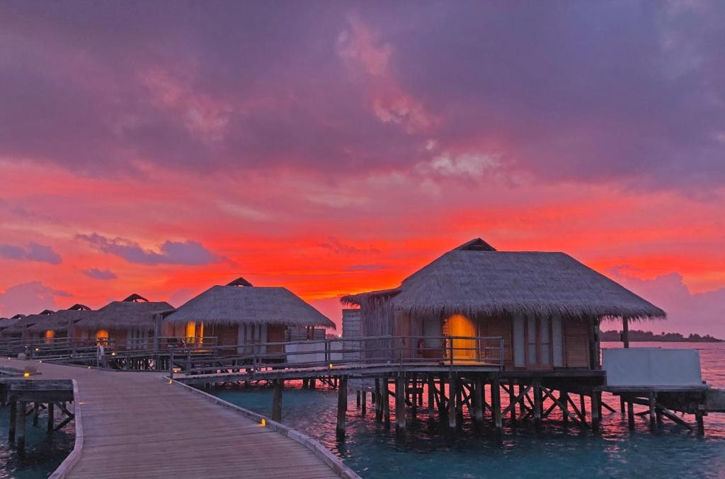SIX SENSES LAAMU
