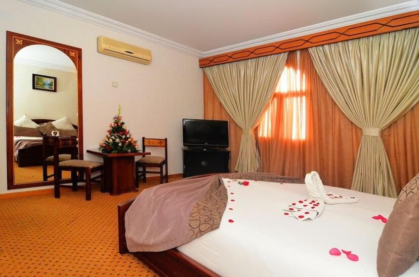Hotel Omega