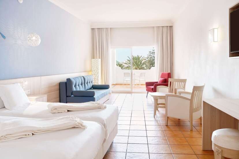 Iberostar Waves Founty Beach