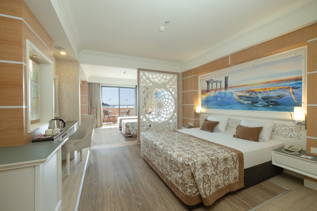 CRYSTAL SUNSET LUXURY RESORT AND SPA