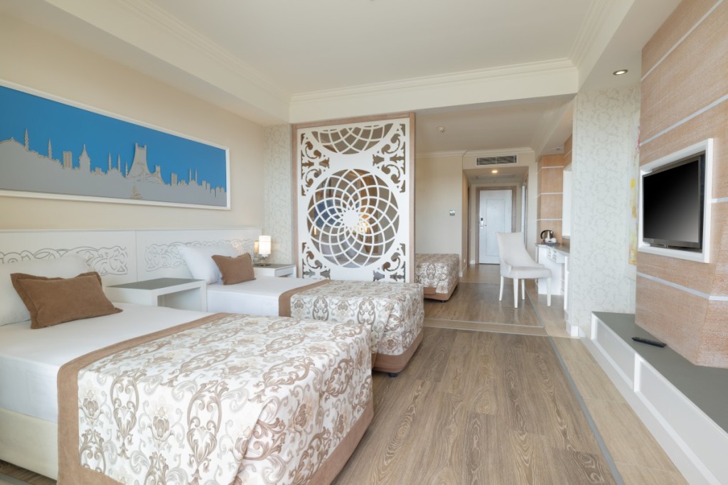 CRYSTAL SUNSET LUXURY RESORT AND SPA