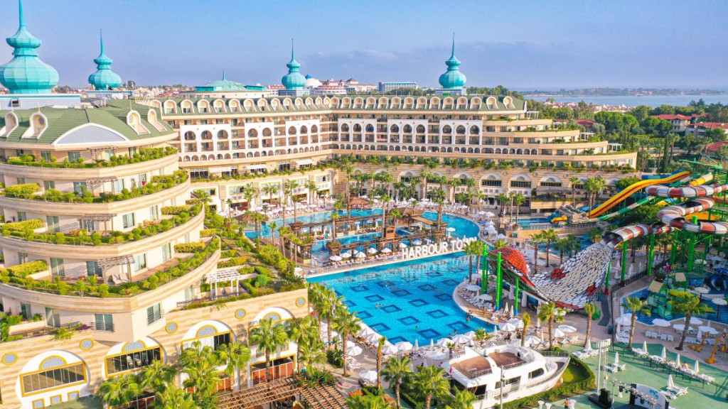 CRYSTAL SUNSET LUXURY RESORT AND SPA