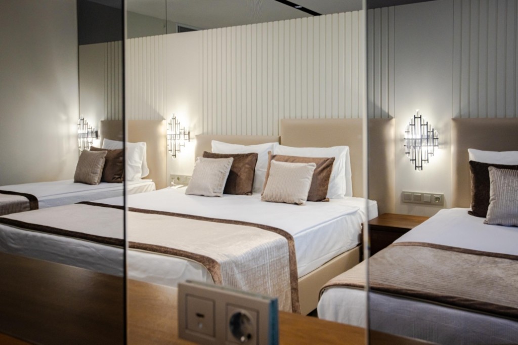 VICTORY VOLARE HOTEL