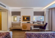 VILLA SIDE RESIDENCE