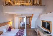 VILLA SIDE RESIDENCE