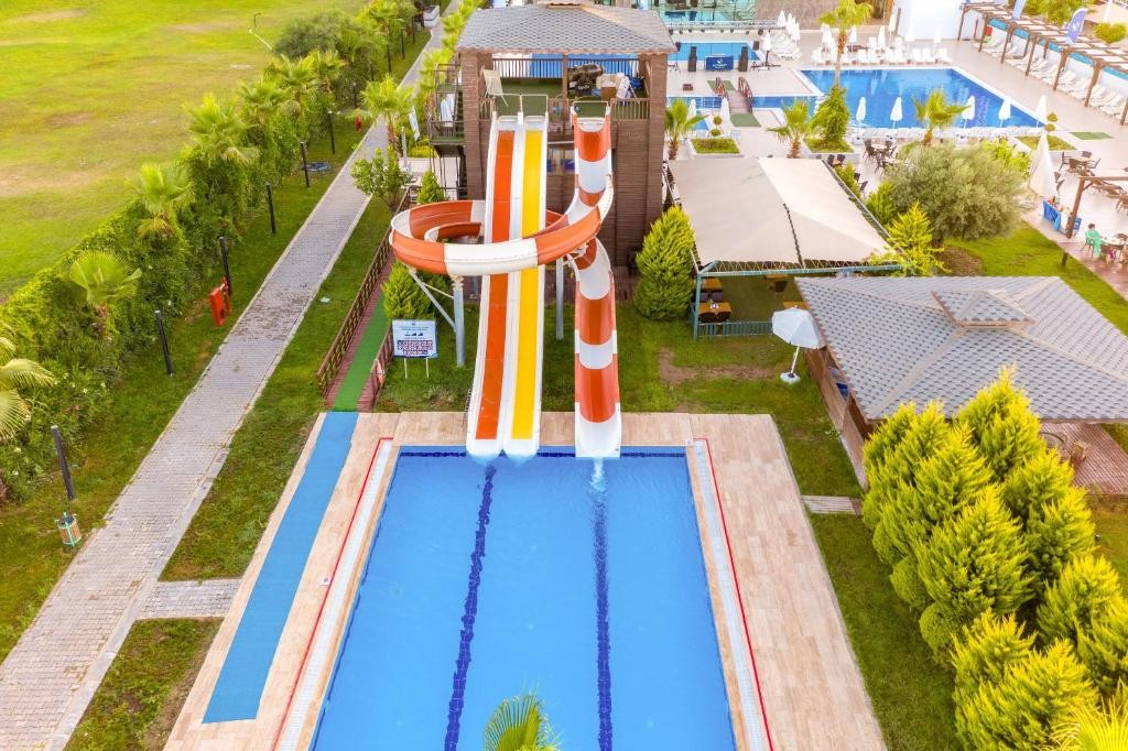 Изглед от ARMAS LIFE BELEK