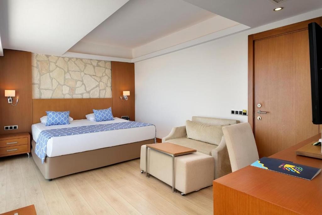 Настаняване в ARMAS LIFE BELEK, Белек, Турция