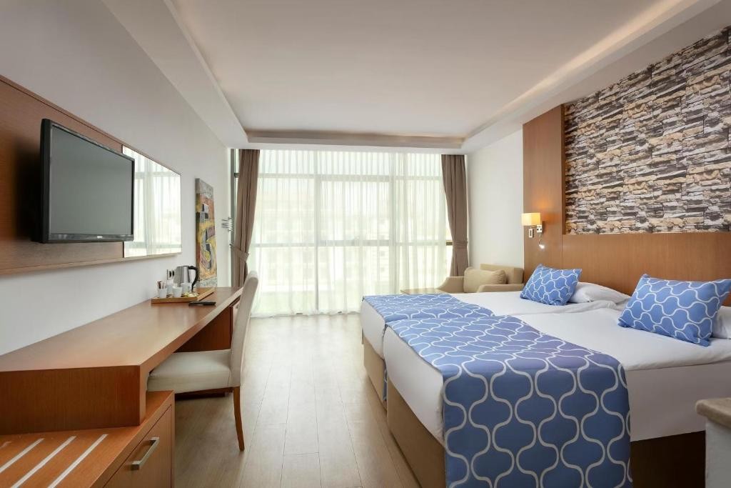 Атмосфера в ARMAS LIFE BELEK