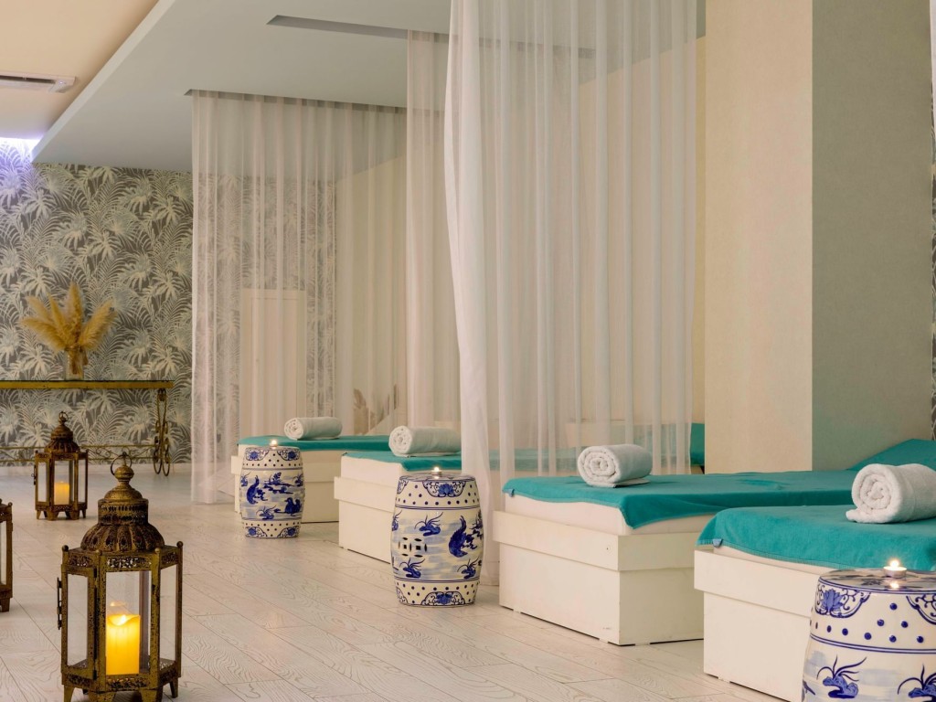 DESIGN PLUS SEYA BEACH