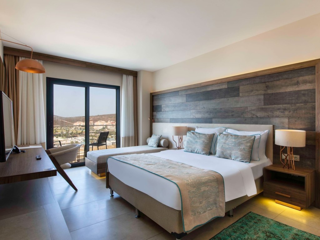 DESIGN PLUS SEYA BEACH