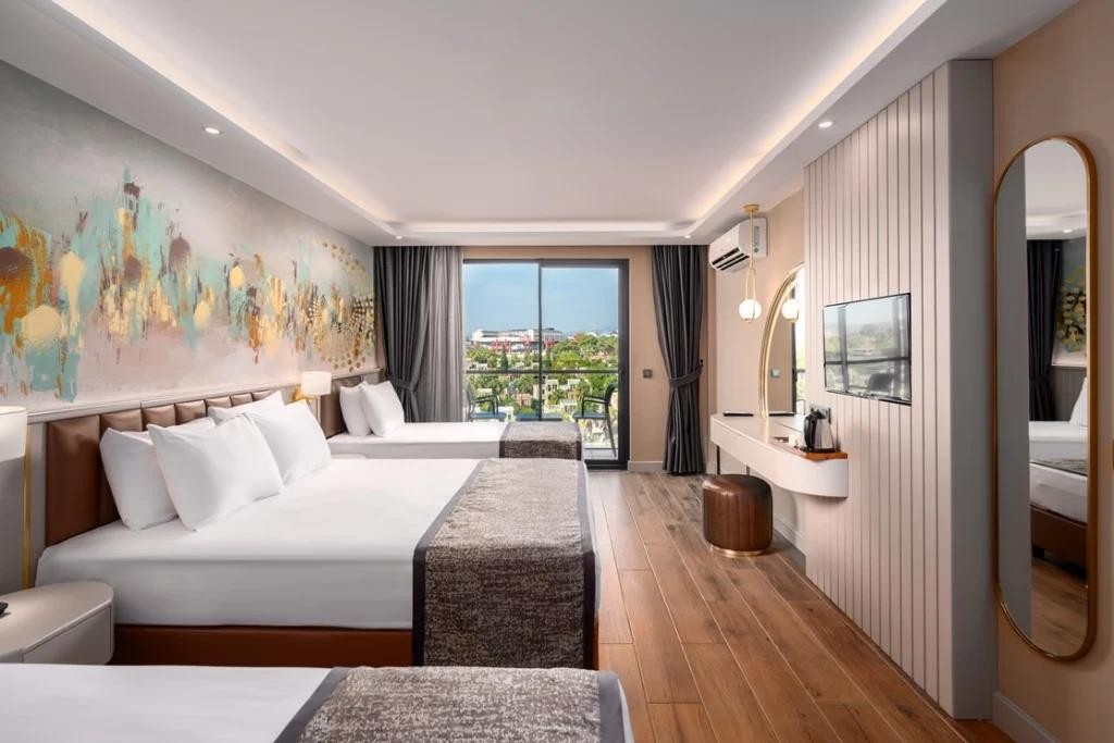 SEAPHORIA HOTEL