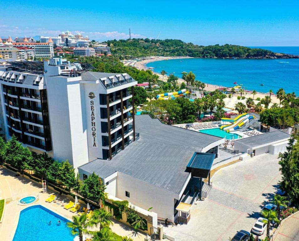 SEAPHORIA HOTEL