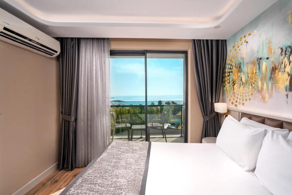 SEAPHORIA HOTEL