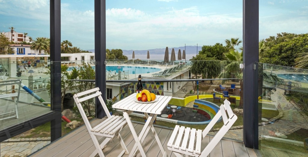 CHARM BEACH HOTEL