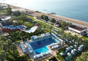 CRYSTAL TAT BEACH GOLF RESORT & SPA