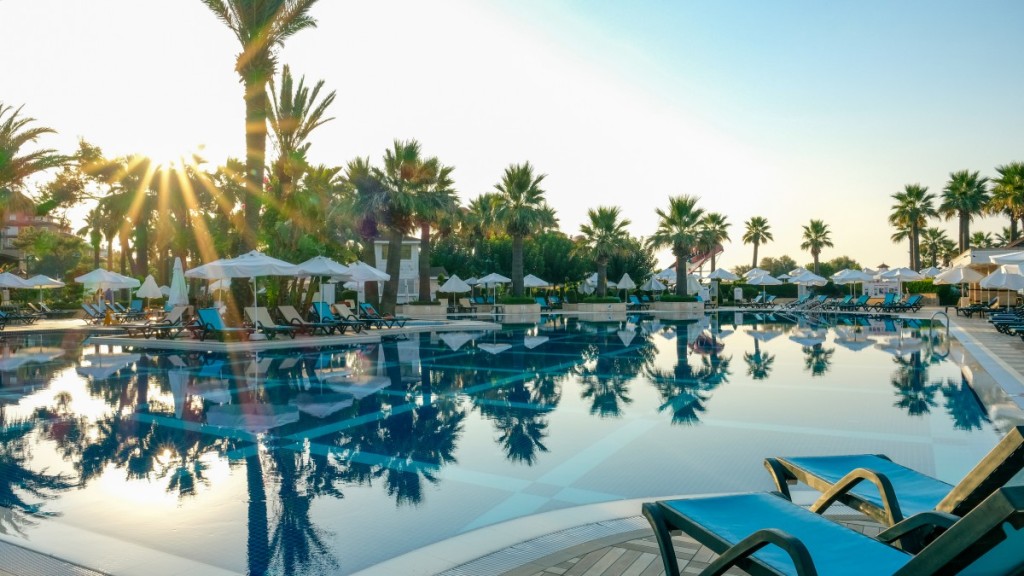 CRYSTAL TAT BEACH GOLF RESORT & SPA