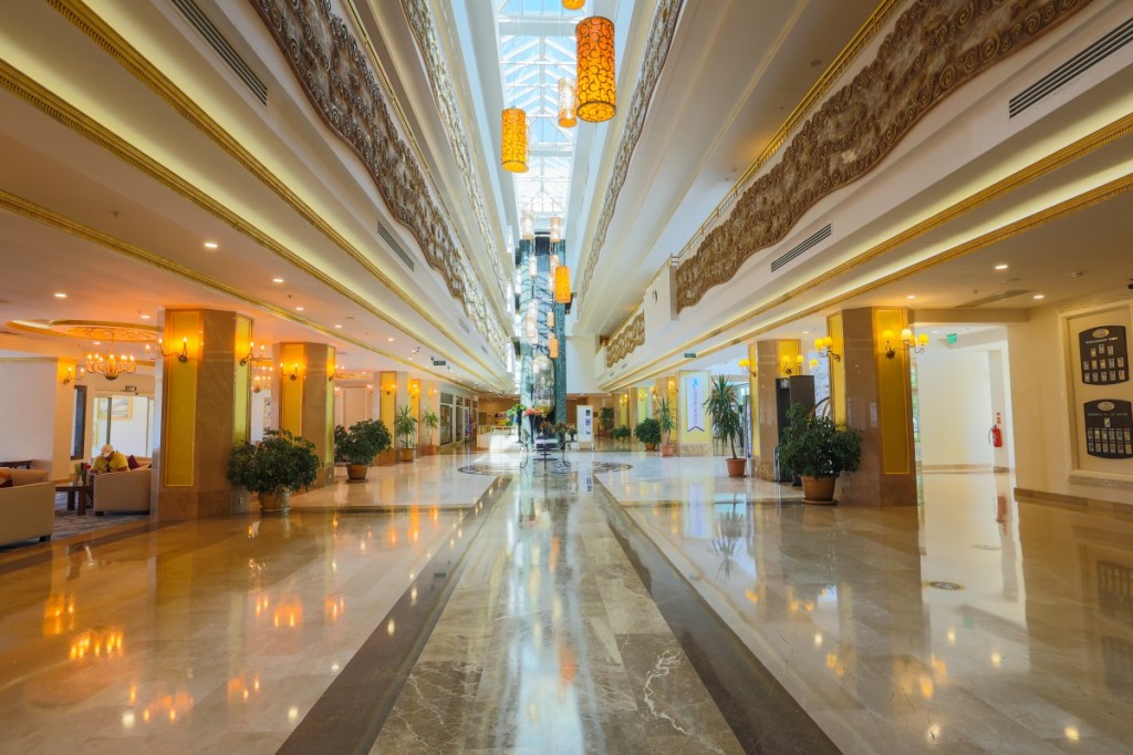 CRYSTAL TAT BEACH GOLF RESORT & SPA