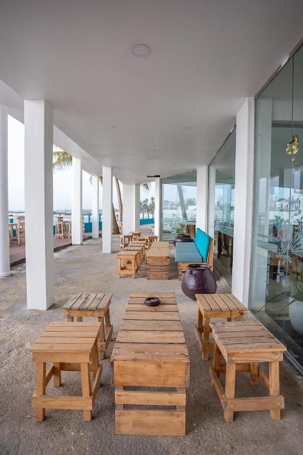 HIKKADUWA BEACH RESORT