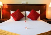 HIKKADUWA BEACH RESORT
