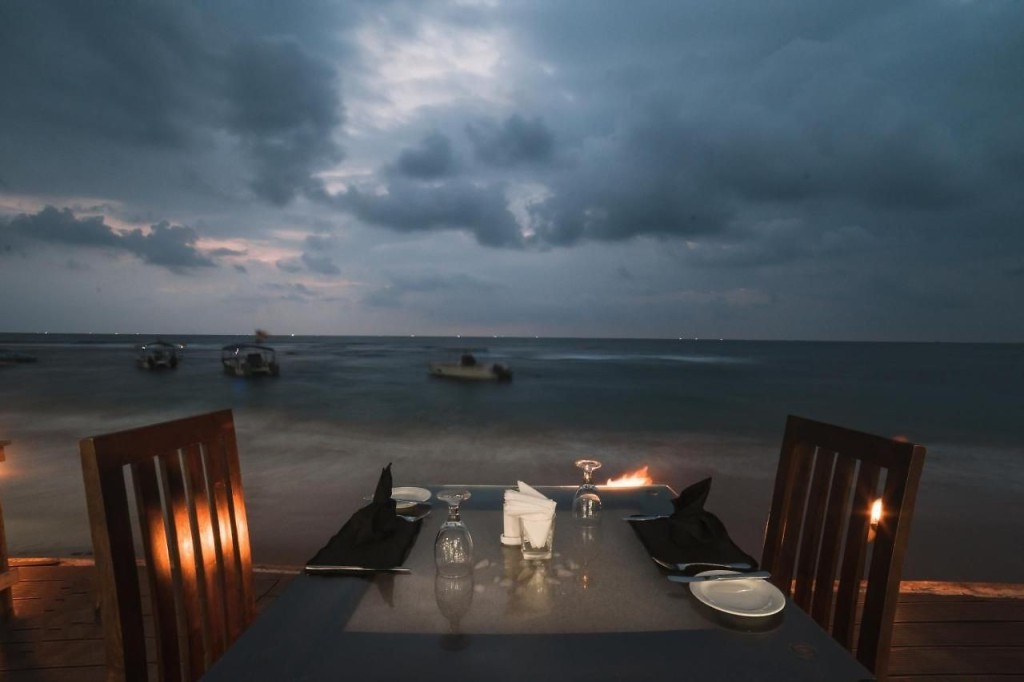 HIKKADUWA BEACH RESORT