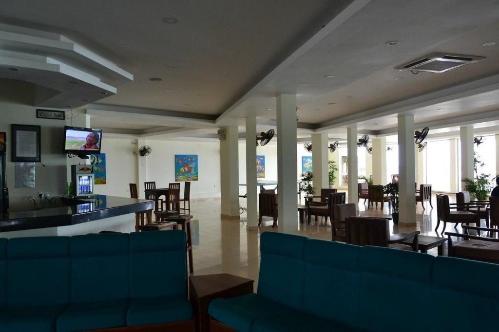 HIKKADUWA BEACH RESORT