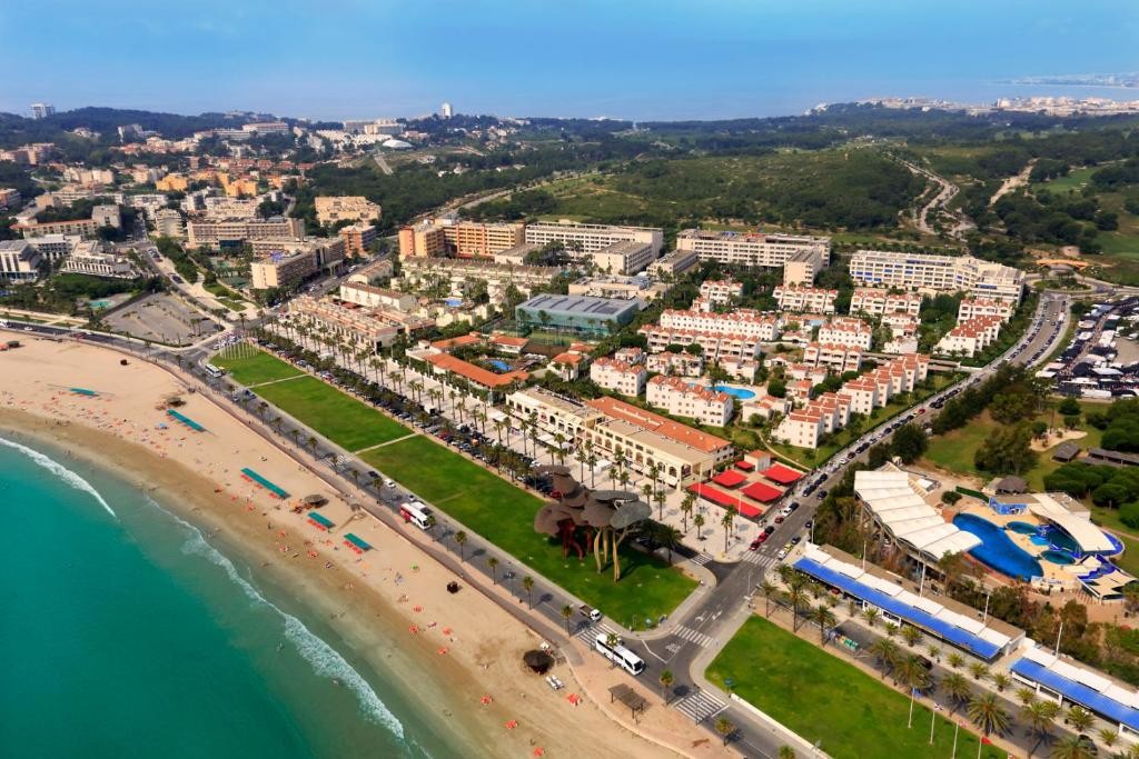 Oassium Hotel at Estival Park (Adults Only +18)