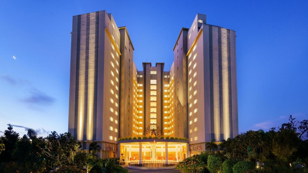 Araliya Beach Resort and spa