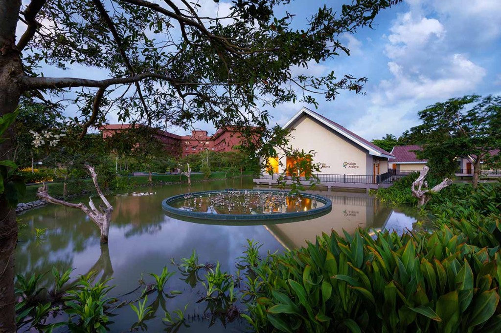 Araliya Beach Resort and spa