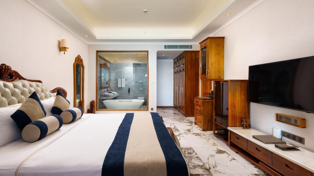 Araliya Beach Resort and spa