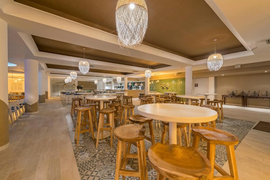 Hotel Fergus Club Europa