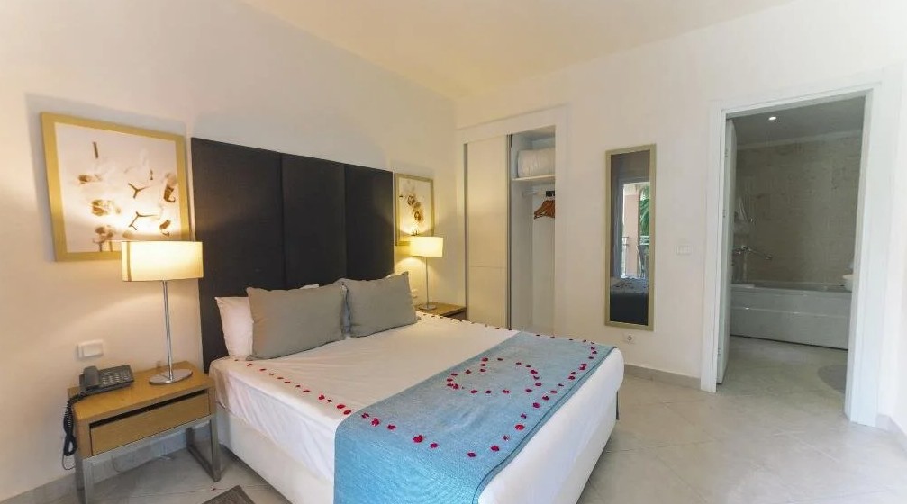 UNIQUE RESIDENCE HOTEL GOLF AND SPA