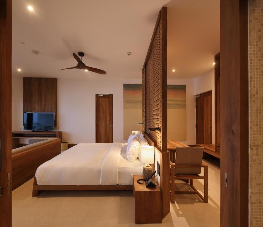 RIFF HOTEL