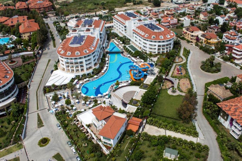 ALBA QUEEN HOTEL