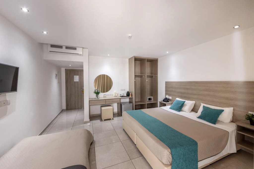 MILEA HOTEL