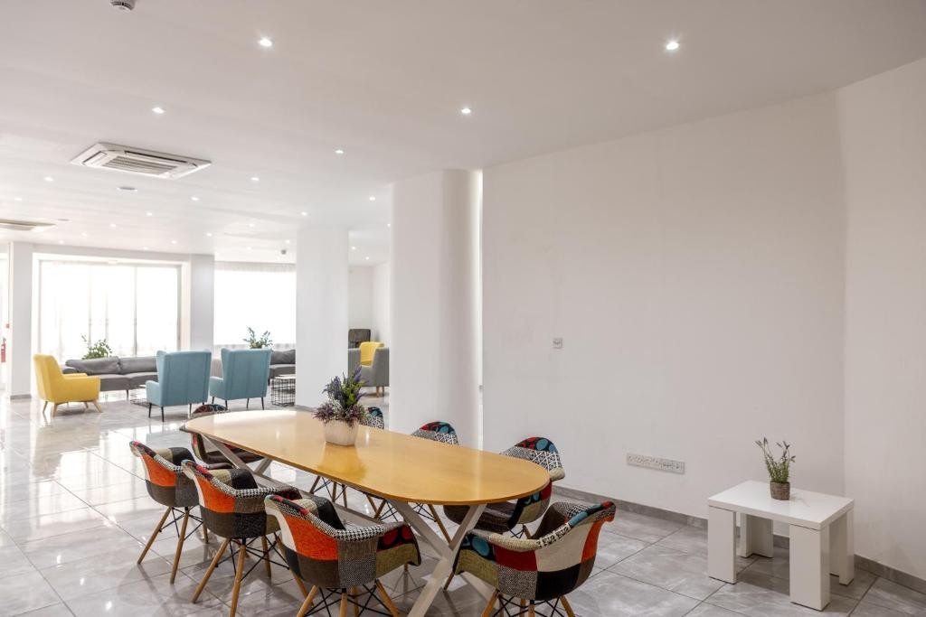 PAPANTONIA HOTEL APTS