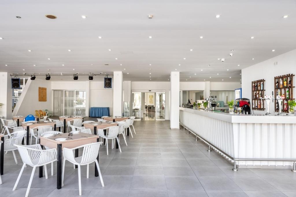 PAPANTONIA HOTEL APTS