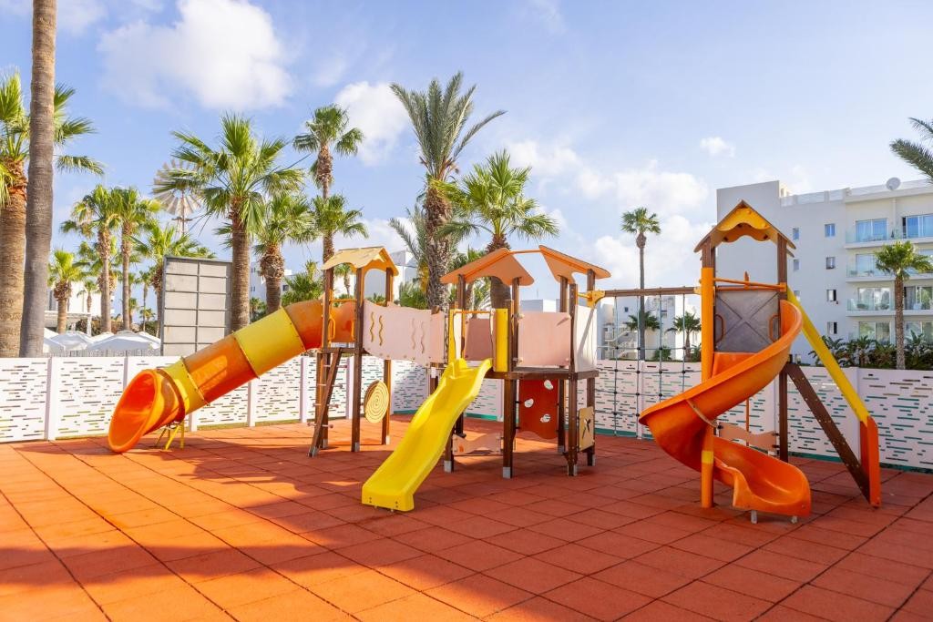 PAPANTONIA HOTEL APTS