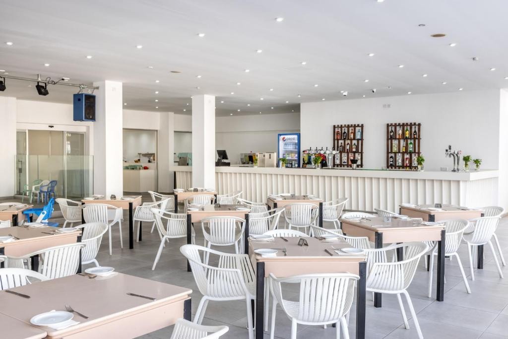 PAPANTONIA HOTEL APTS