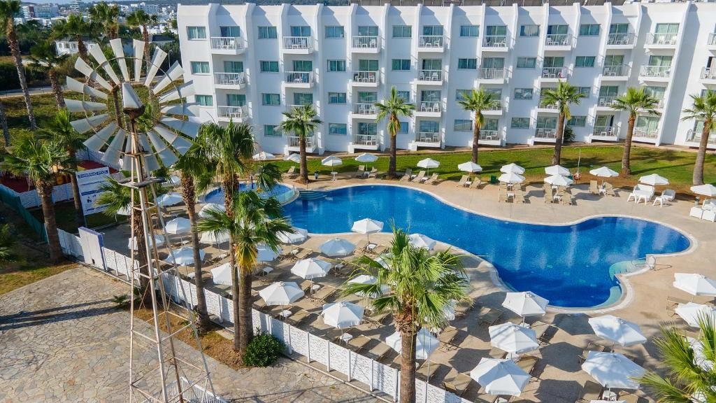 PAPANTONIA HOTEL APTS