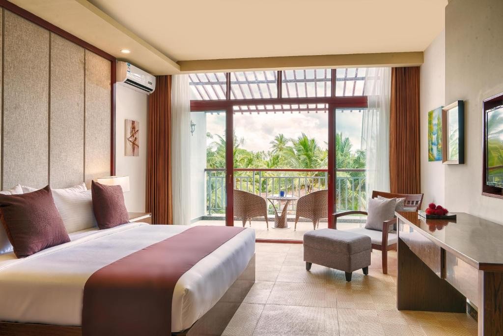 JIE JIE BEACH RESORT