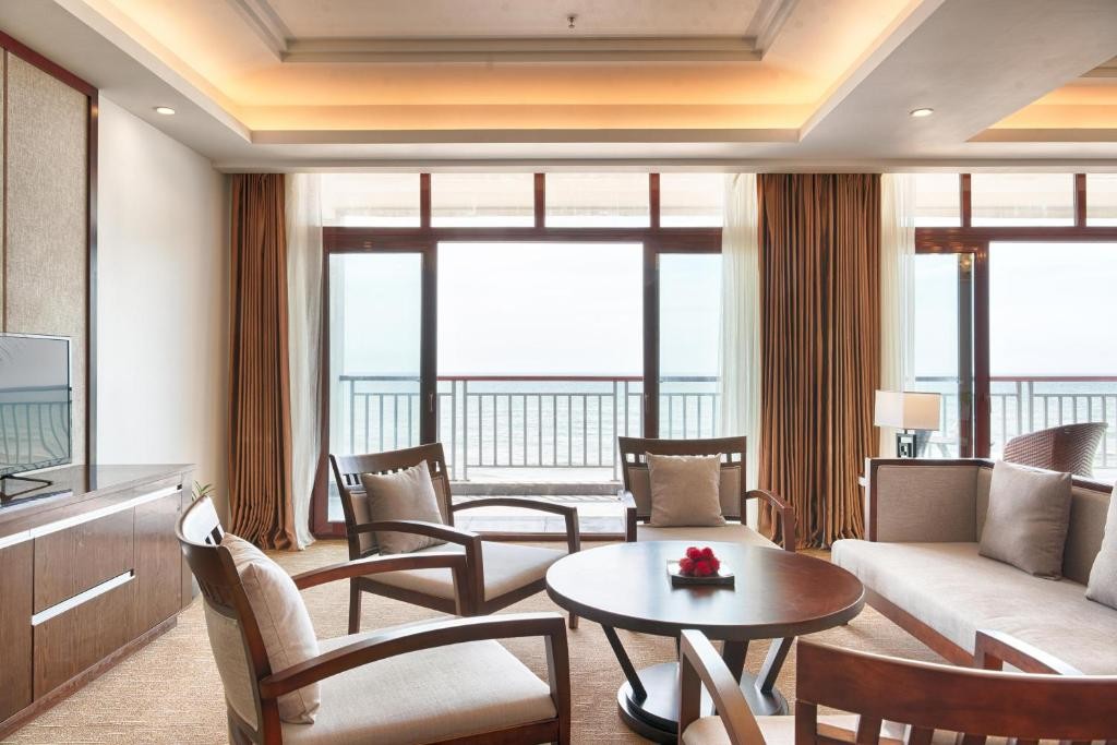 JIE JIE BEACH RESORT