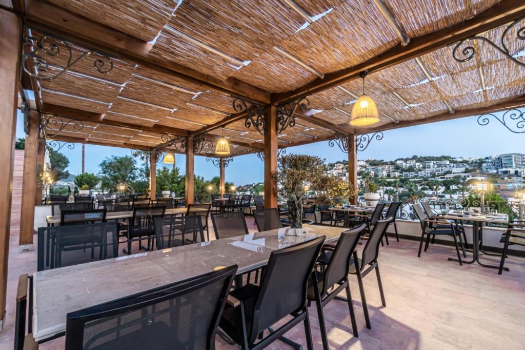 ELEMENTA BOUTIQUE HOTEL (ADULTS ONLY)