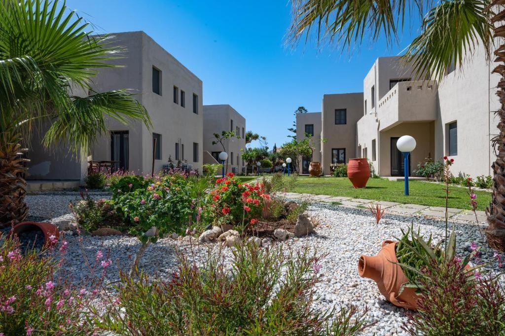 Creteco Hotel & Suites