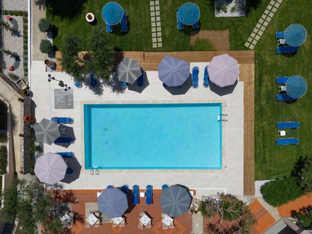 Creteco Hotel & Suites